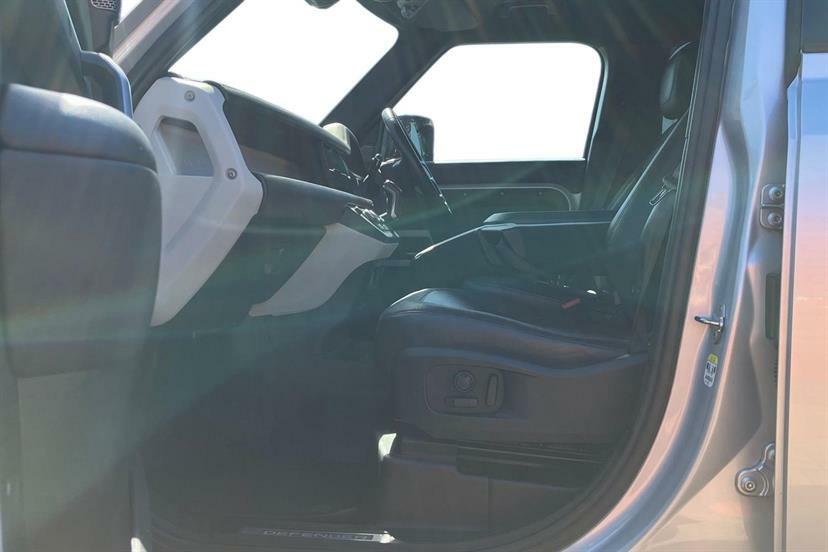 Land Rover Defender 110 2.0 P400e X-dynamic Hse 110 6 Seat Silver #3