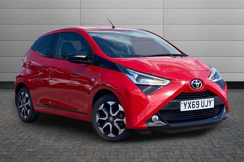 Toyota Aygo 1.0 Vvt-i X-trend X-shift Red