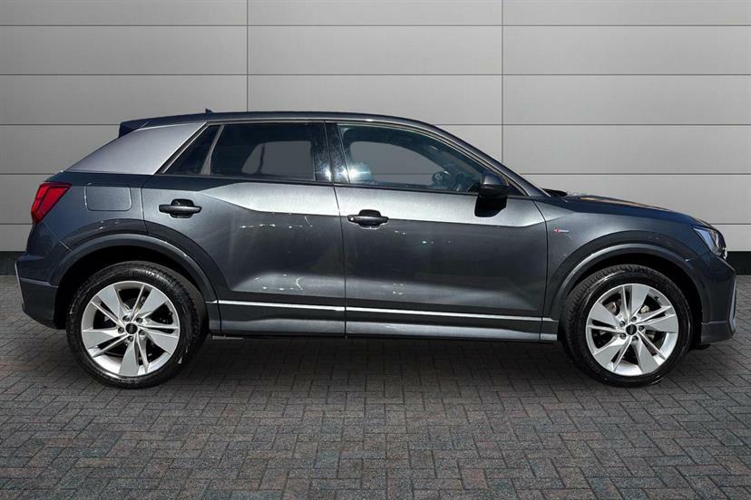 Audi Q2 35 Tfsi S Line S Tronic EJ23MKP Grey #4