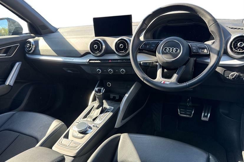Audi Q2 35 Tfsi S Line S Tronic EJ23MKP Grey #6