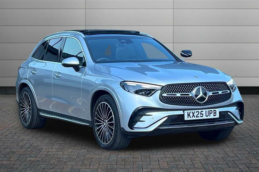 Mercedes-Benz GLC Class 300D 4Matic Amg Line Premium 9G-tronic Silver