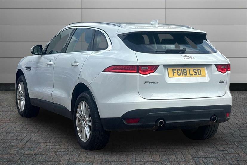 Jaguar F-Pace 2.0D 240 Portfolio Awd FG18LSO White #3