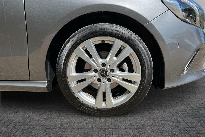 Mercedes-Benz A Class A180d Sport Premium AF18KJJ Grey #4