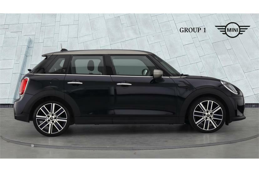 Mini Hatch 1.5 Cooper Exclusive FY22XAN Black #3