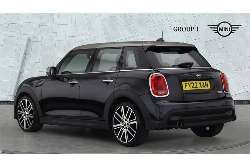 Mini Hatch 1.5 Cooper Exclusive FY22XAN Black #2