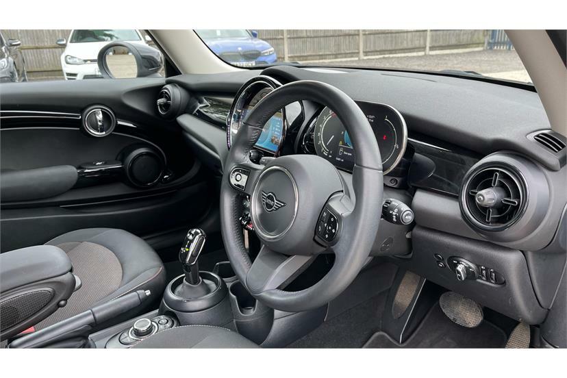 Mini Hatch 1.5 Cooper Classic GV23JCX Black #6