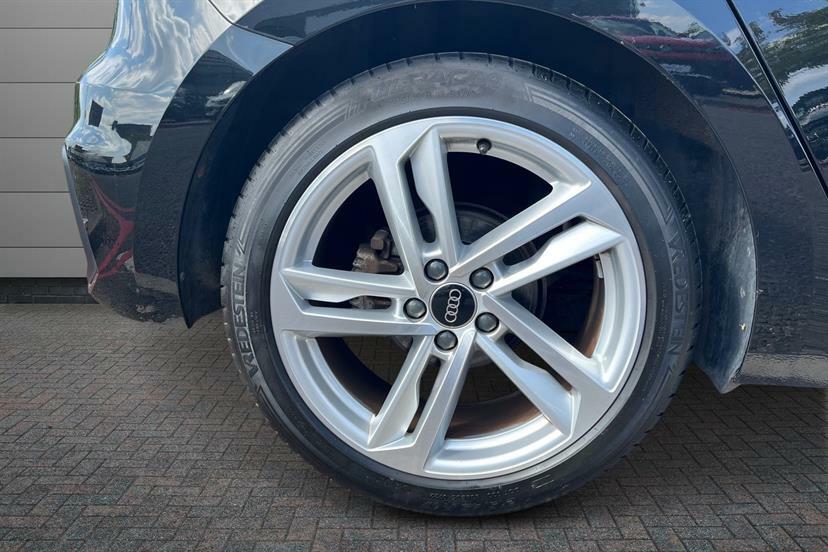 Audi A1 30 Tfsi 110 S Line GY22OKT Black #5