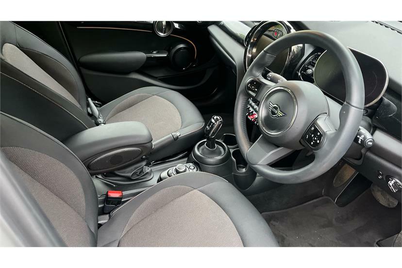 Mini Hatch 1.5 Cooper Classic Comfortnav Pack AJ73MRO Silver #6