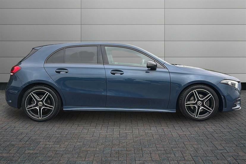 Mercedes-Benz A Class A200 Amg Line Executive KN23YVS Blue #3