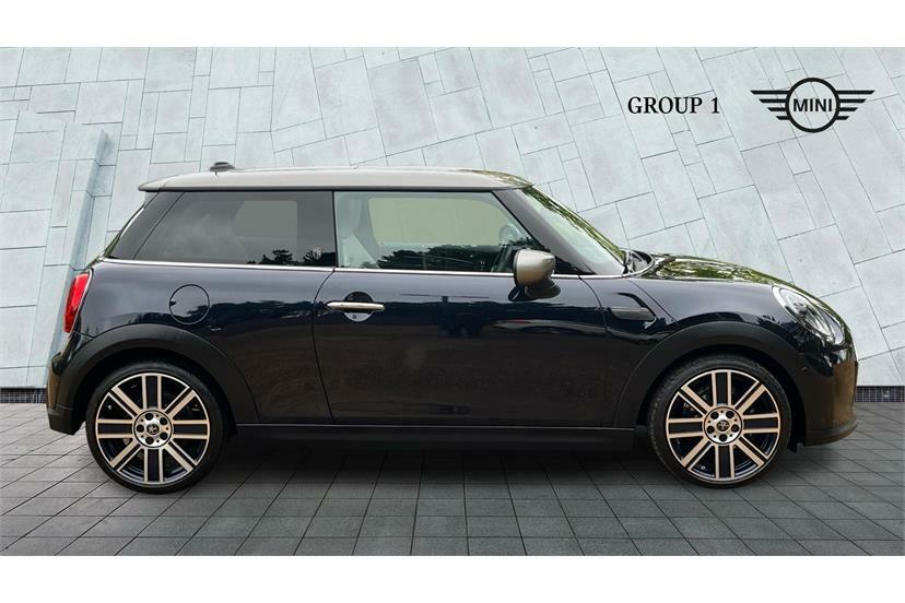 Mini Hatch 1.5 Cooper Exclusive Premium Plus AK72TGV Black #3