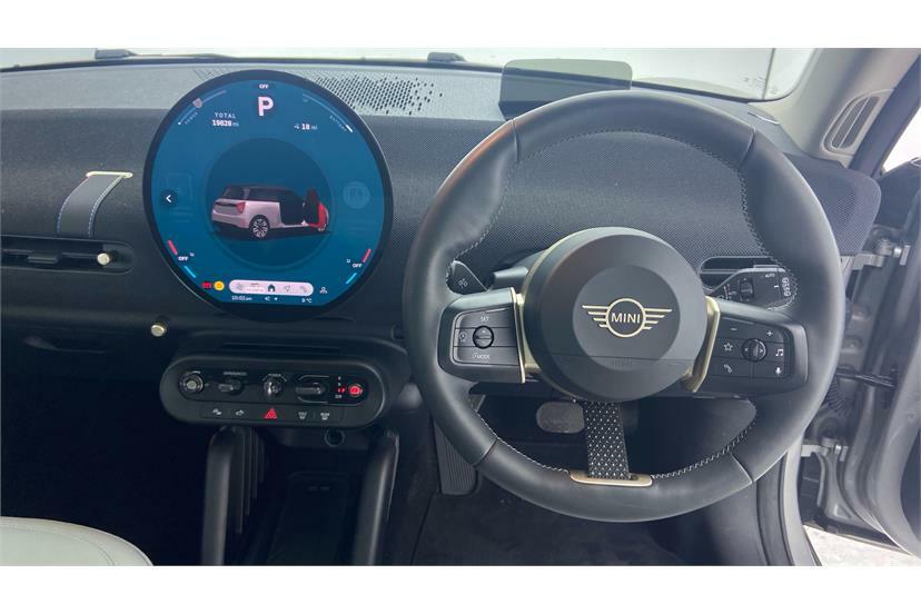 Mini Hatch 135Kw E Classic 41Kwh VK74XPY Silver #5