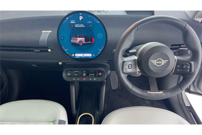 Mini Hatch 135Kw E Classic 41Kwh VK74XPY Silver #4