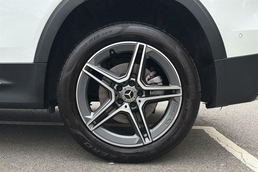 Mercedes-Benz GLB Class 200 Amg Line Premium 7G-tronic White #4