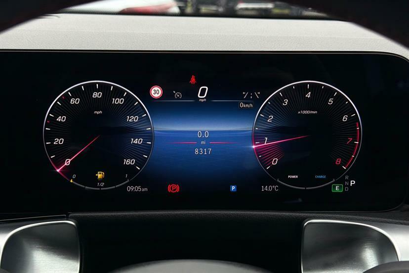 Mercedes-Benz GLB Class 200 Amg Line Premium 7G-tronic White #6