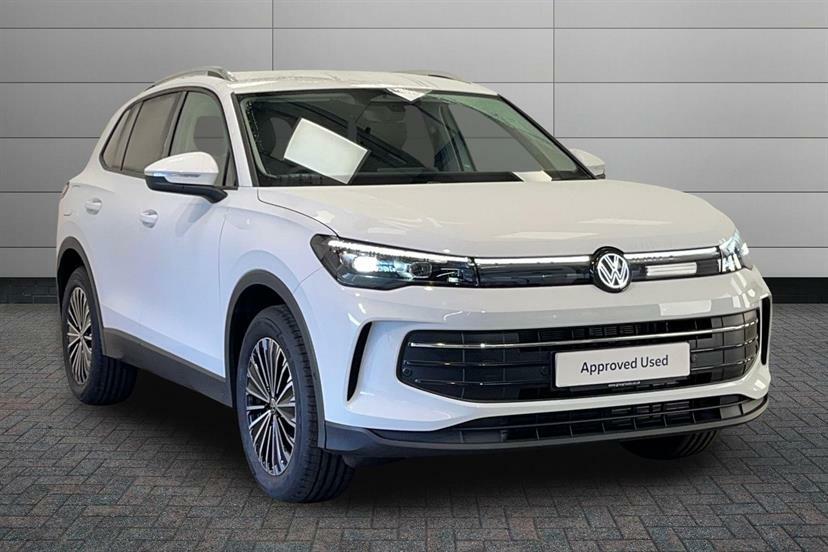 Volkswagen Tiguan 1.5 Etsi 150 Match Dsg White