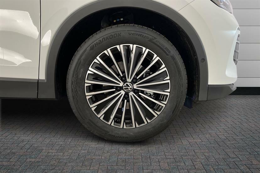 Volkswagen Tiguan 1.5 Etsi 150 Match Dsg AO26OGZ White #5