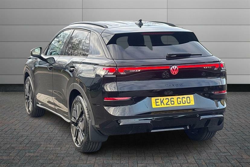 Volkswagen T-Roc 1.5 Etsi 150 R-line Dsg EK26GGO Black #3