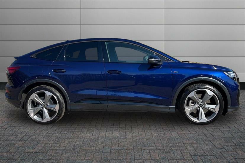 Audi Q4 E Tron 210Kw 45 Qtro 82Kwh Black Ed Tech Pack EJ75TNE Blue #4