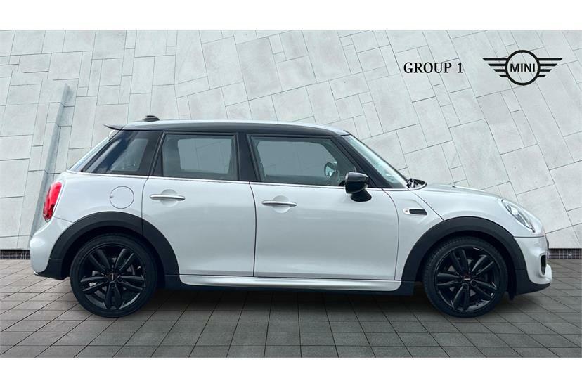 Mini Hatch 1.5 Cooper Sport II Comfortnav Pack HV69HYC White #3