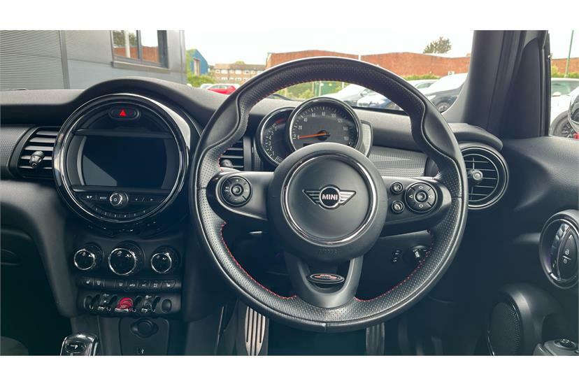 Mini Hatch 1.5 Cooper Sport II Comfortnav Pack HV69HYC White #5
