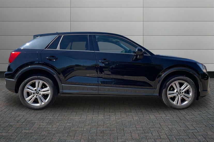 Audi Q2 35 Tfsi Sport EA72KMU Black #4