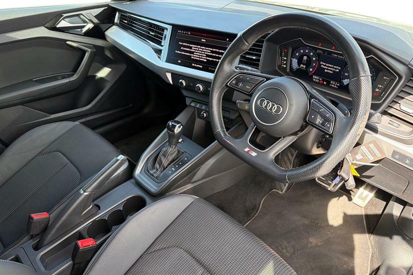Audi A1 35 Tfsi Black Edition S Tronic ET23JVM Silver #6