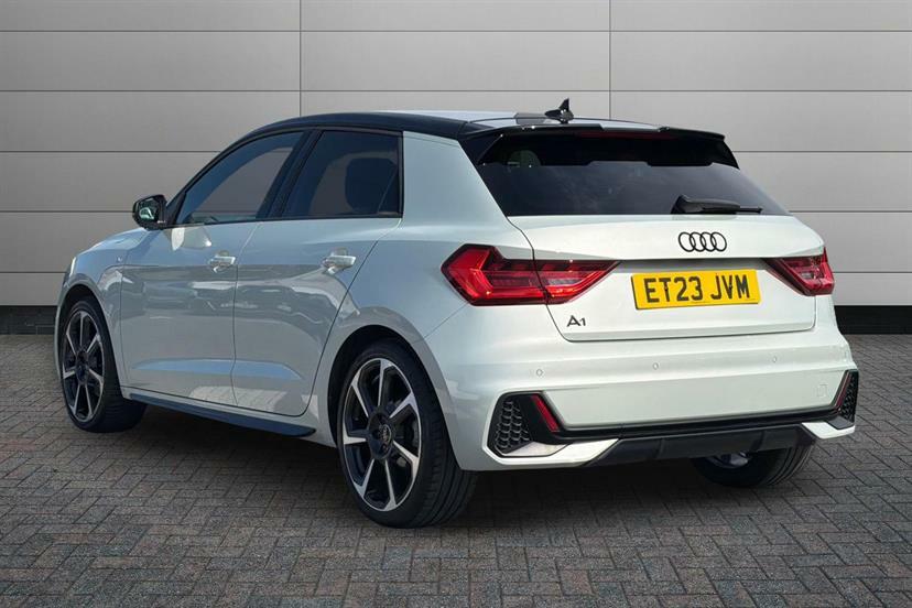 Audi A1 35 Tfsi Black Edition S Tronic ET23JVM Silver #3