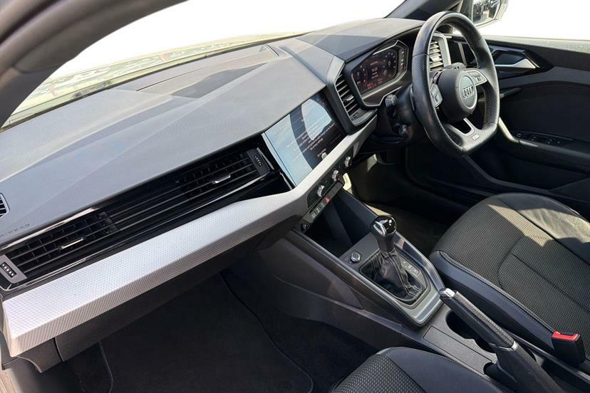 Audi A1 35 Tfsi Black Edition S Tronic ET23JVM Silver #2