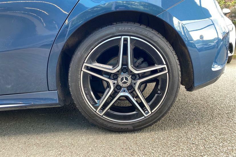 Mercedes-Benz A Class A200d Amg Line Executive KN23XRH Blue #4