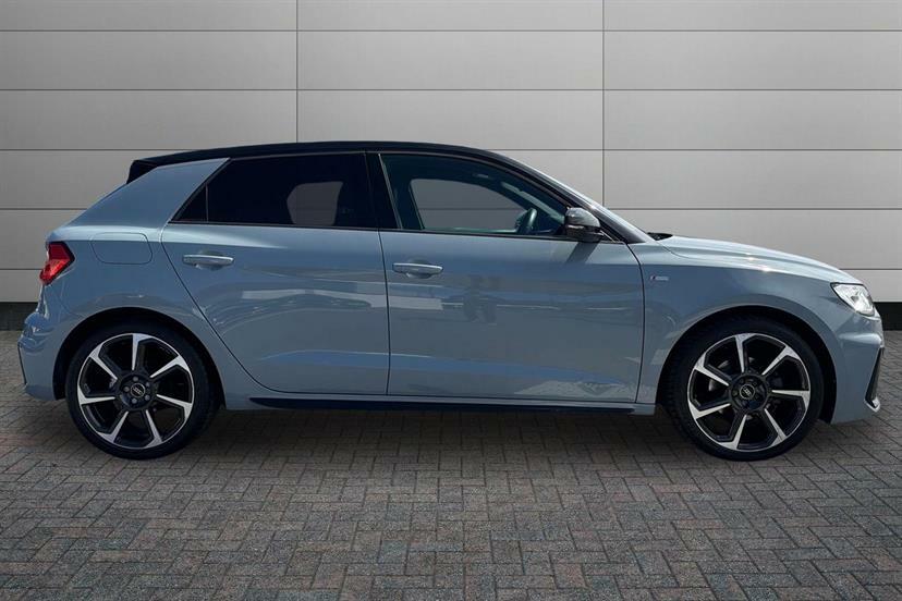 Audi A1 30 Tfsi 110 Black Edition S Tronic EK22XLN Grey #4