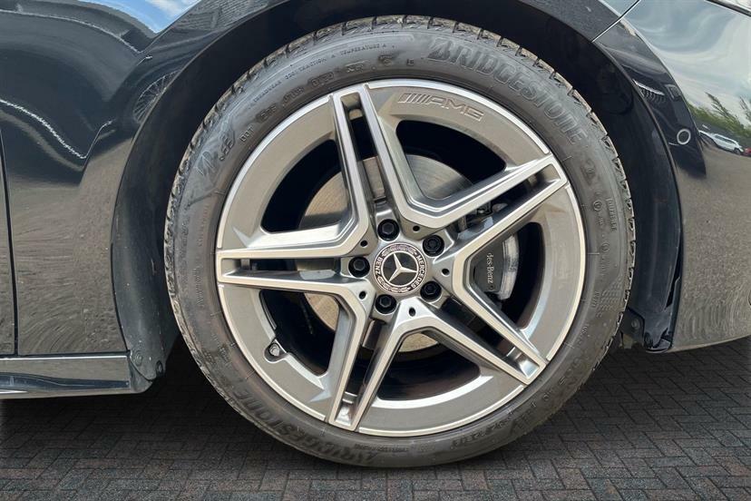 Mercedes-Benz A Class A180 Amg Line Executive AY24NXZ Black #4
