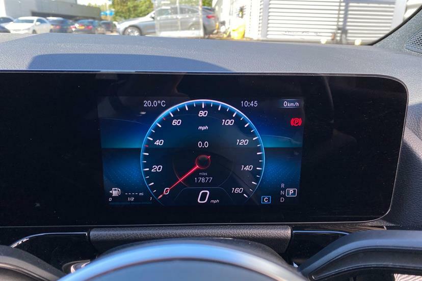 Mercedes-Benz GLA Class 200 Sport Executive OU23XCT Grey #6