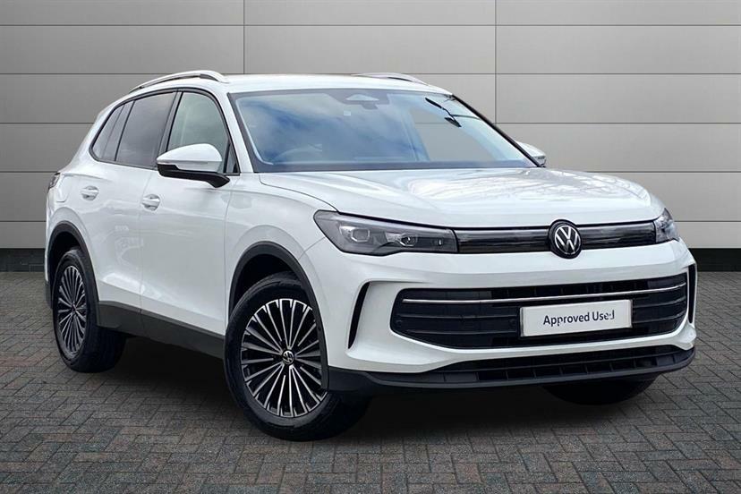 Volkswagen Tiguan 1.5 Etsi 150 Match Dsg White