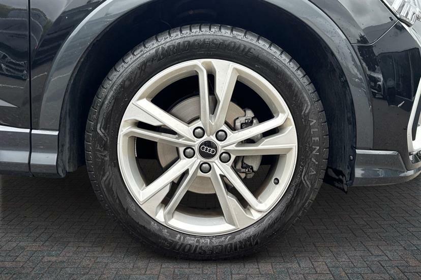Audi Q3 35 Tfsi S Line S Tronic LP23PJJ Black #5