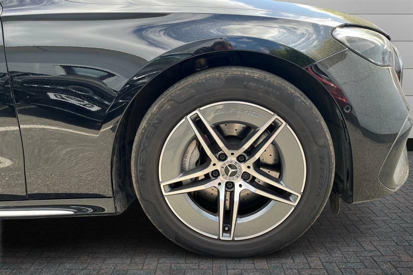 Mercedes-Benz E Class E200 Amg Line 9G-tronic KX25YUK Black #4