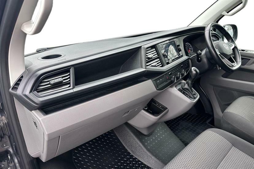 Volkswagen Transporter 2.0 Tdi 150 Highline Van Dsg RO72BHJ Grey #2