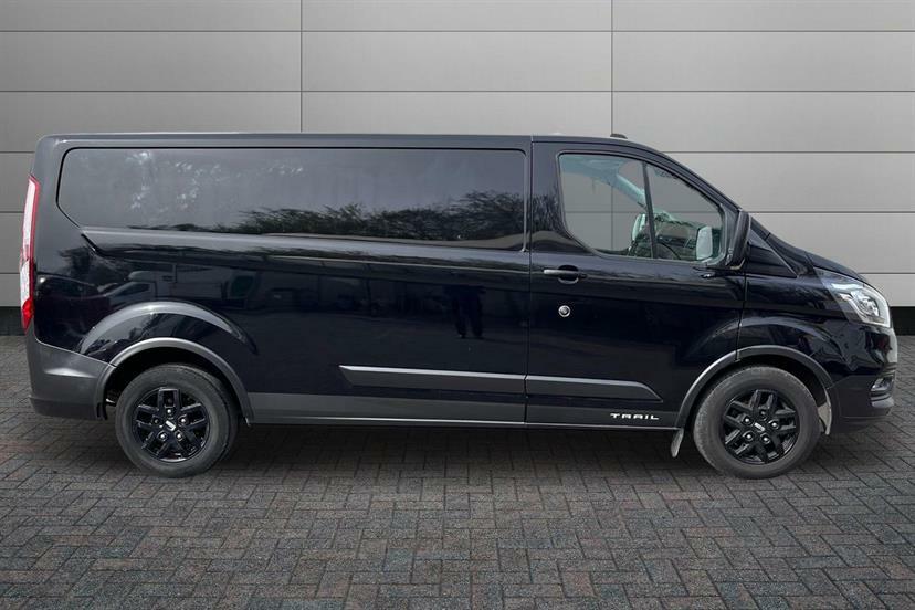 Ford Transit Custom 2.0 Ecoblue 130Ps Low Roof Trail Van RX22LVN Black #5