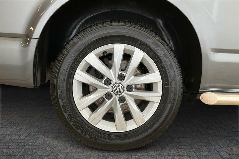 Volkswagen Transporter 2.0 Tdi 150 Highline Van GJ21ZKE Grey #5