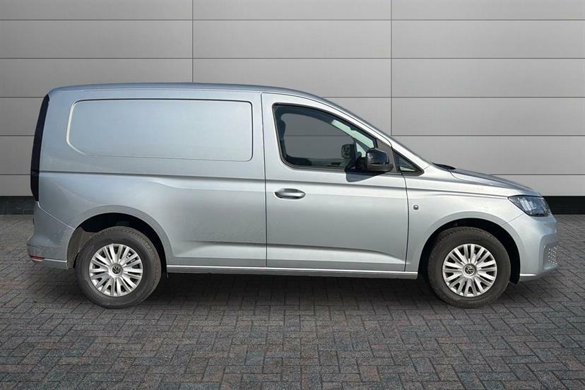 Volkswagen Caddy 2.0 Tdi 102Ps Commerce Plus Van Tech Pack AK26FBL Black #4