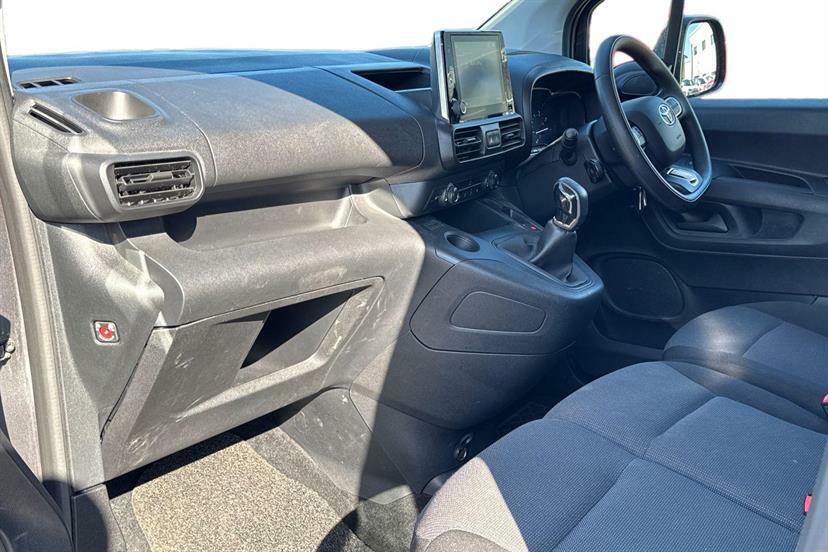 Toyota Proace City 1.5D 100 Active Van #10