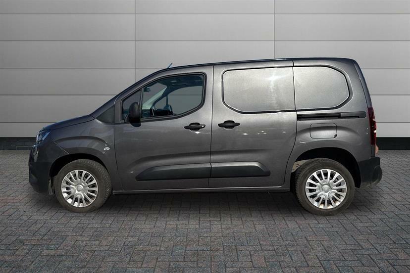 Toyota Proace City 1.5D 100 Active Van #17