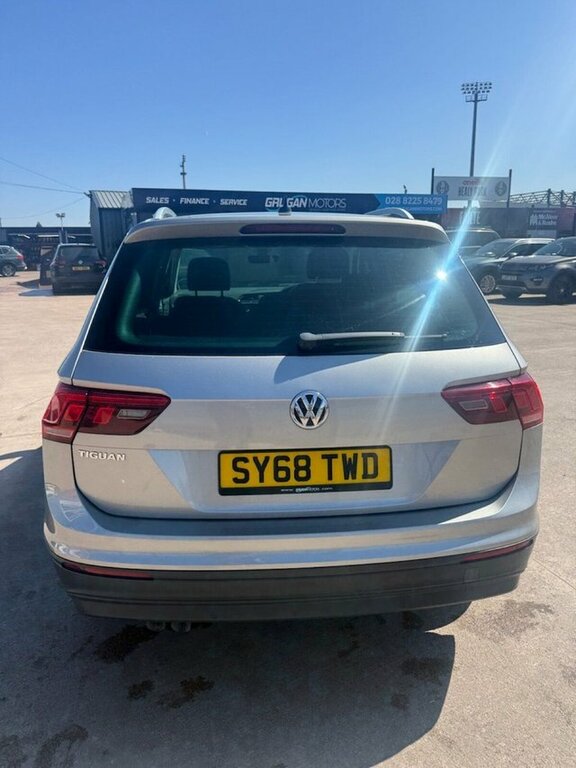 Volkswagen Tiguan Tdi Se Navigation Suv SY68TWD Silver #4