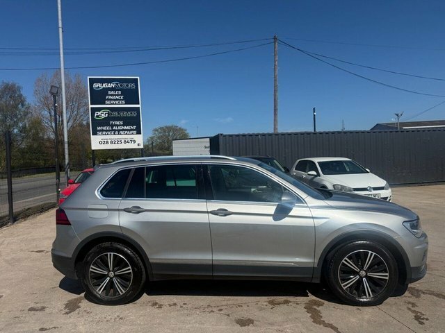 Volkswagen Tiguan Tdi Se Navigation Suv SY68TWD Silver #2