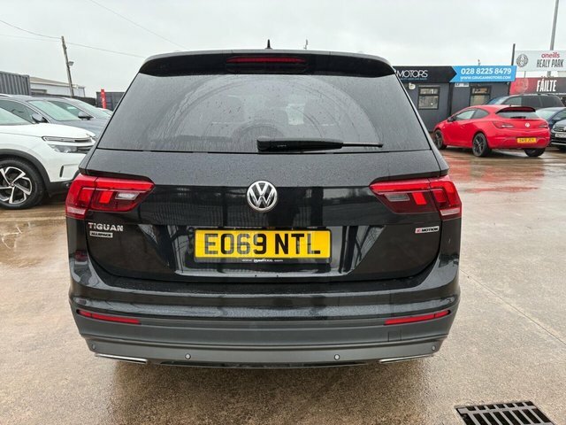 Volkswagen Tiguan Allspace Tdi Match Suv EO69NTL Black #6