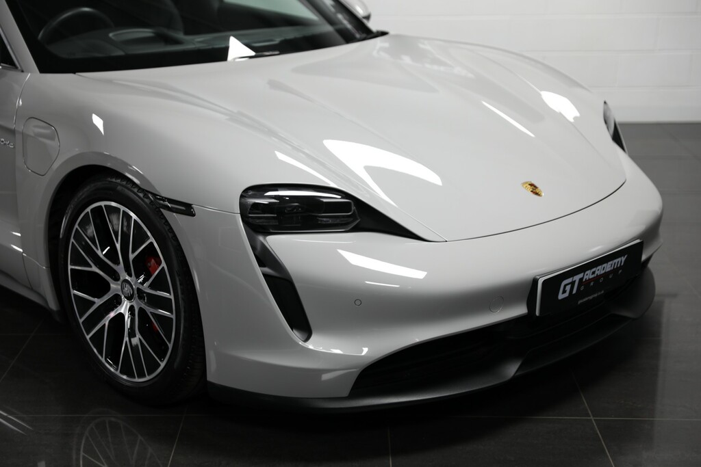 Porsche Taycan Estate LV73ZDN #3