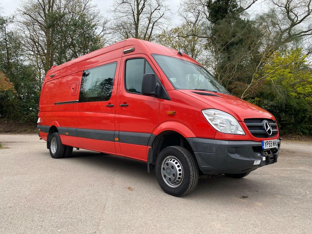 Mercedes-Benz Sprinter Combi Van 4X4 Xlwb 200959 Red