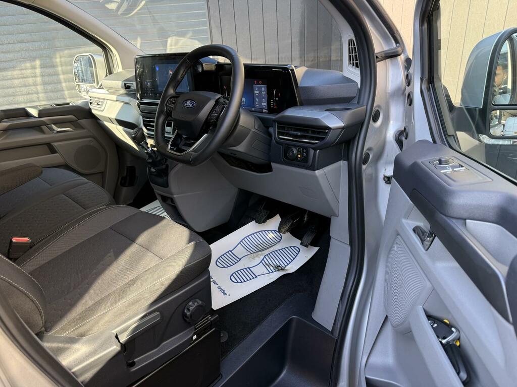 Ford Tourneo Custom 2.0 150Ps 320 Ecoblue Titanium Luxe Minibus Double Silver #2