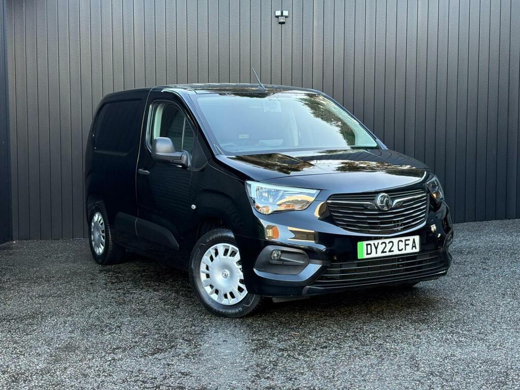 Vauxhall Combo-e Life 2300 50Kwh Sportive Panel Van 6Dr Electri DY22CFA Black #4