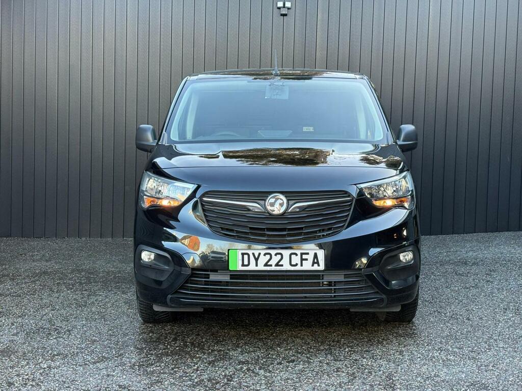 Vauxhall Combo-e Life 2300 50Kwh Sportive Panel Van 6Dr Electri DY22CFA Black #5