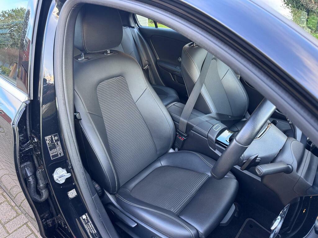 Mercedes-Benz A Class 1.3 A180 Sport 7G-dct Euro 6 S S LA21VGE Black #2